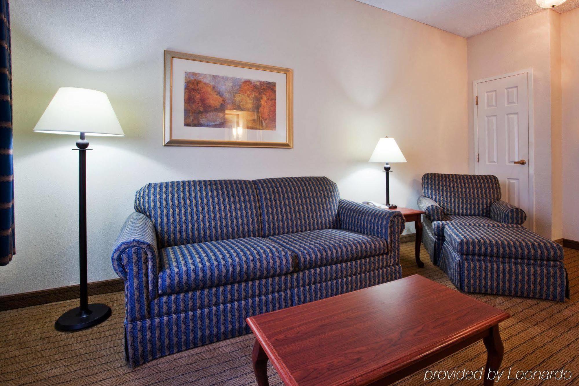 Holiday Inn Hotel And Suites Peachtree City By Ihg Quarto foto