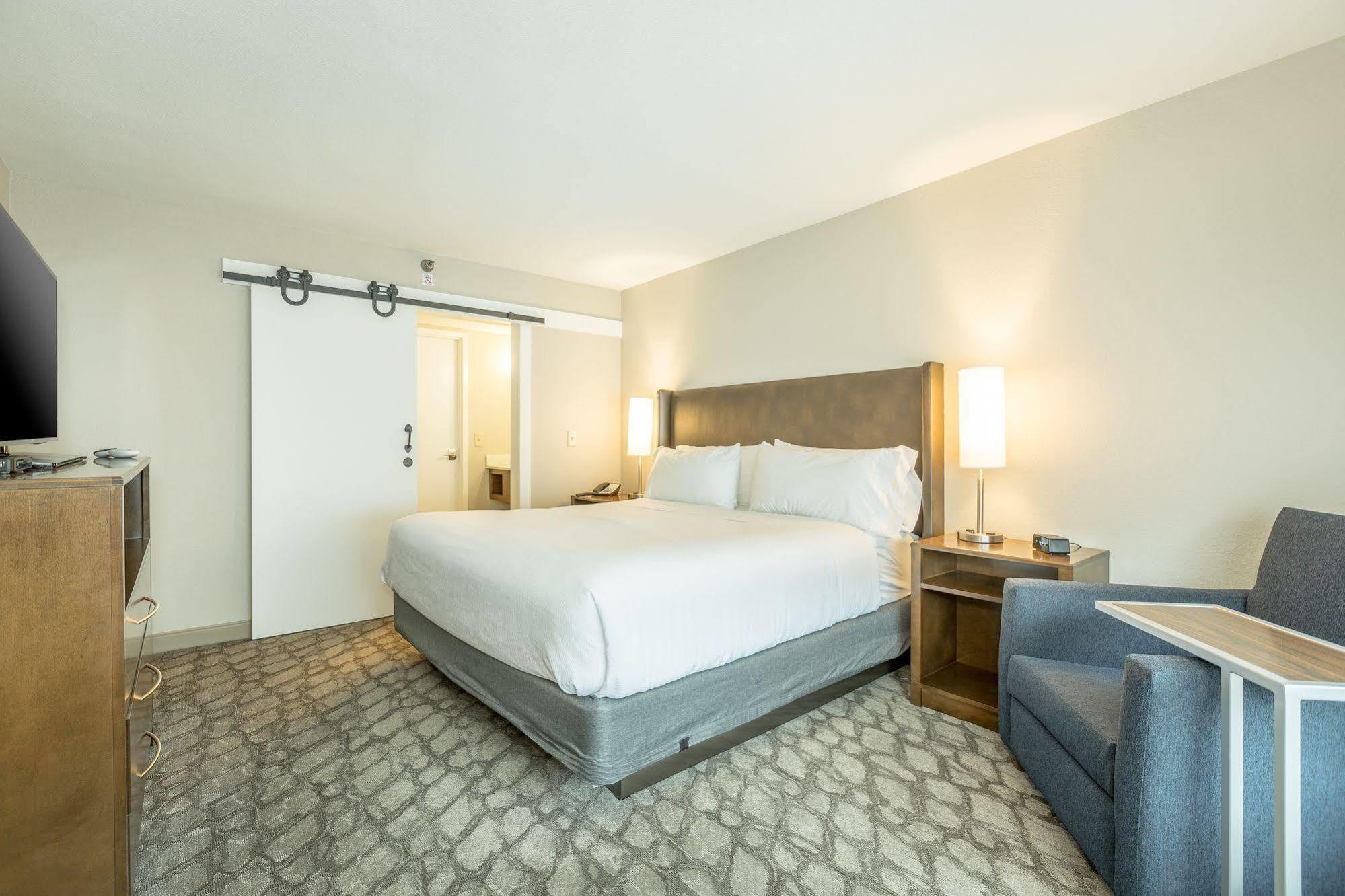 Holiday Inn Hotel And Suites Peachtree City By Ihg Exterior foto
